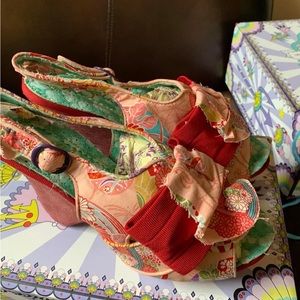 Irregular Choice Wedge/Platform/Sandals size 38 NIB